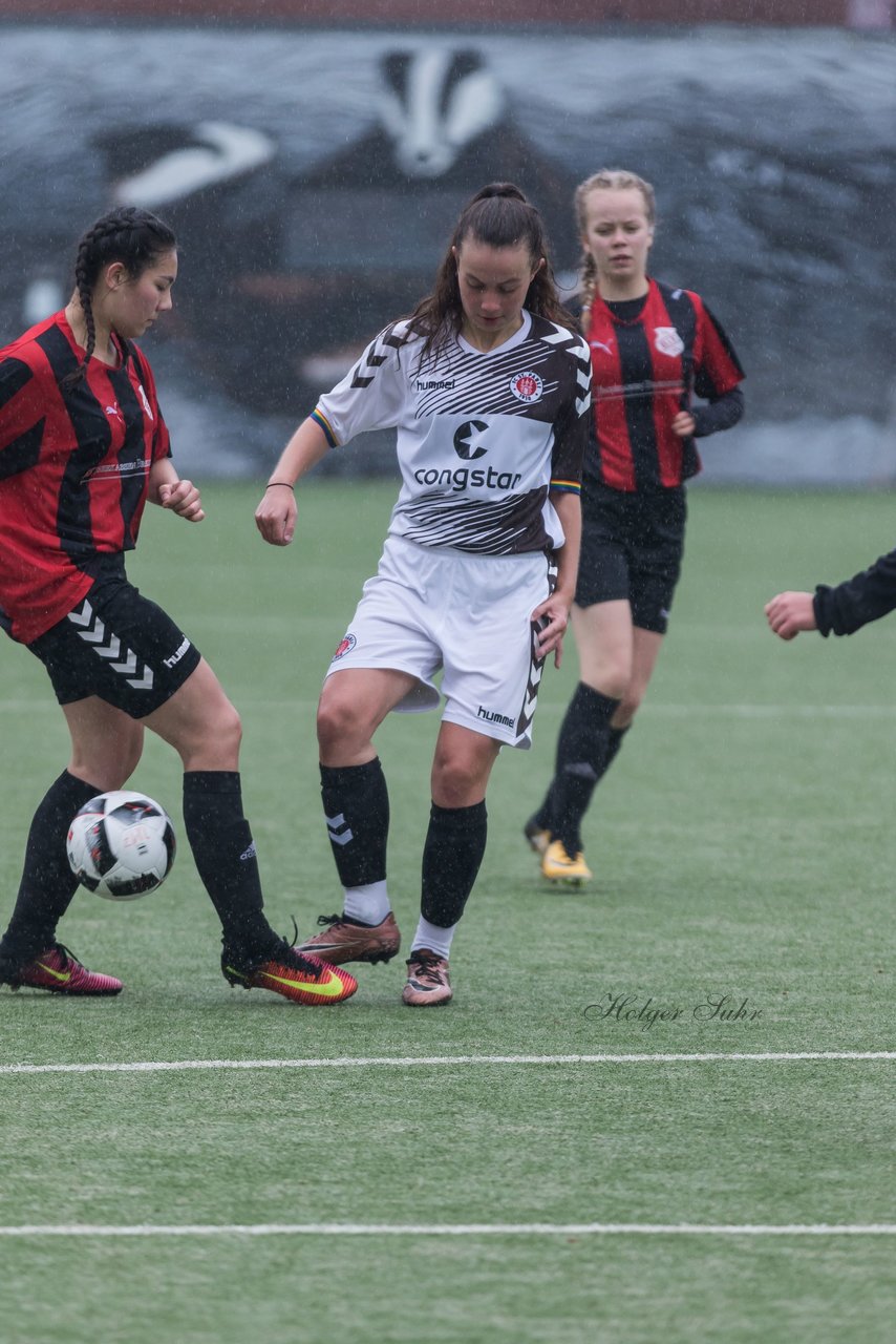 Bild 161 - B-Juniorinnen FC St.Pauli . Braedstrup IF : Ergebnis: 4:1